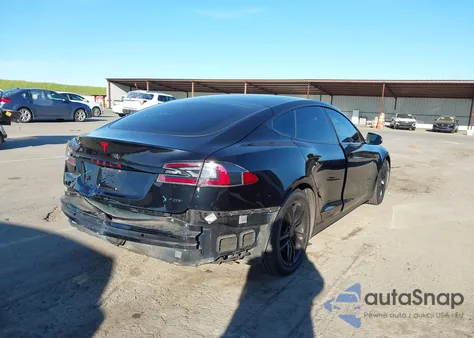 2015 Tesla Model S 70D/85D/P85D z USA, uszkodzony, nr VIN 5YJSA1E21FF105775